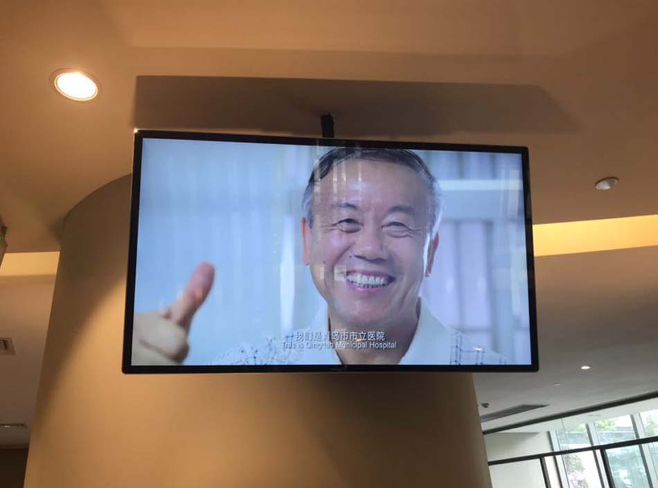 觸摸查詢機(jī)，壁掛廣告機(jī)